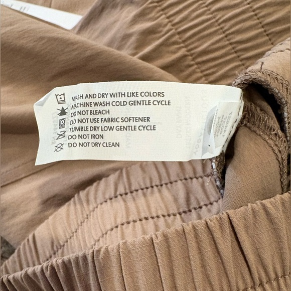 NWT Yogalicious Leafless Tree Trekki Modern Day Pant - L - Picture 8 of 8